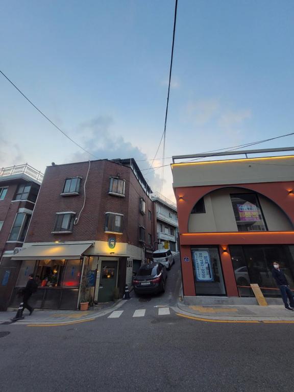 Cozy Rooftop View #12