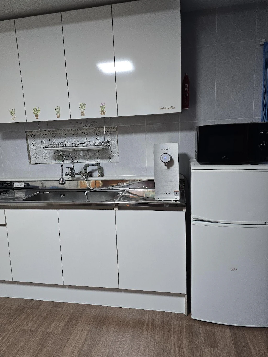 Stylish and Modern New Home #14