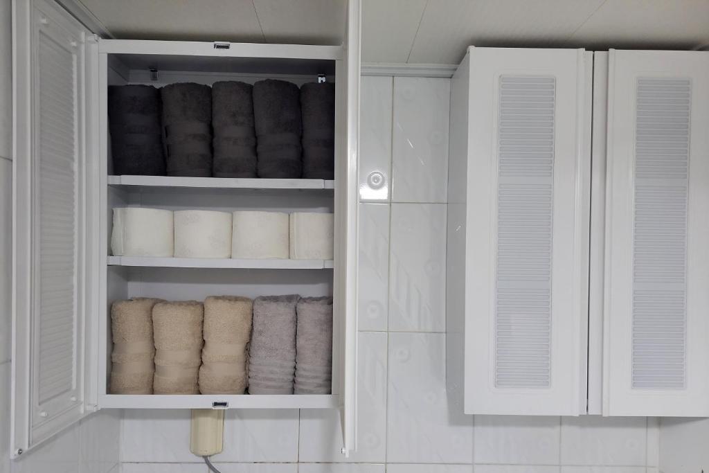 Spacious Master Suite - Modern 2BR in HBC