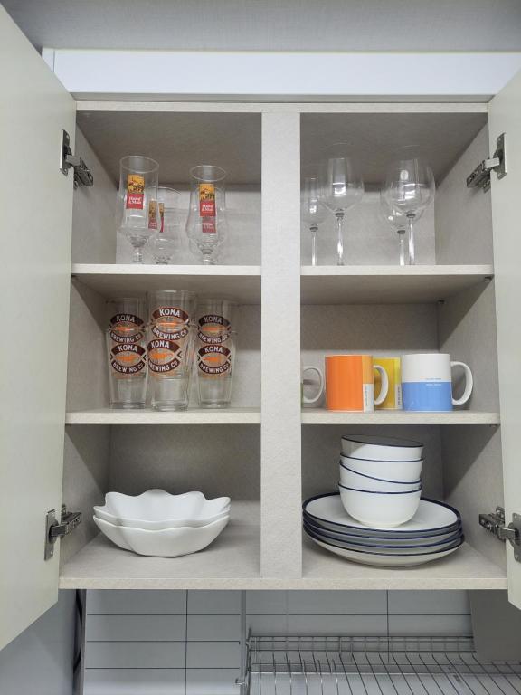 Newly Renovated Modern Home #11 in HBC