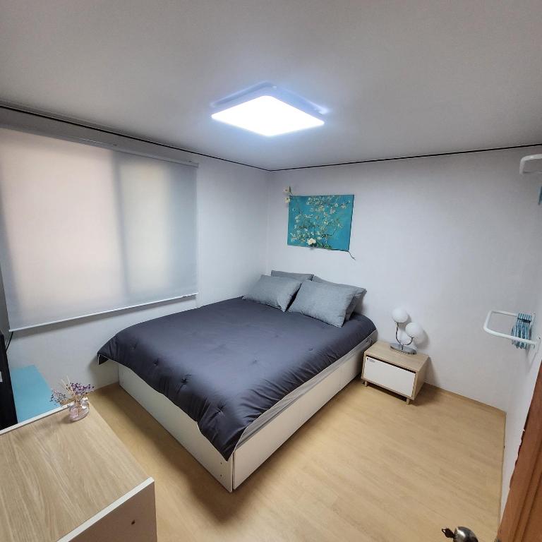 Private Home Newly Renovated #8 with Terrace