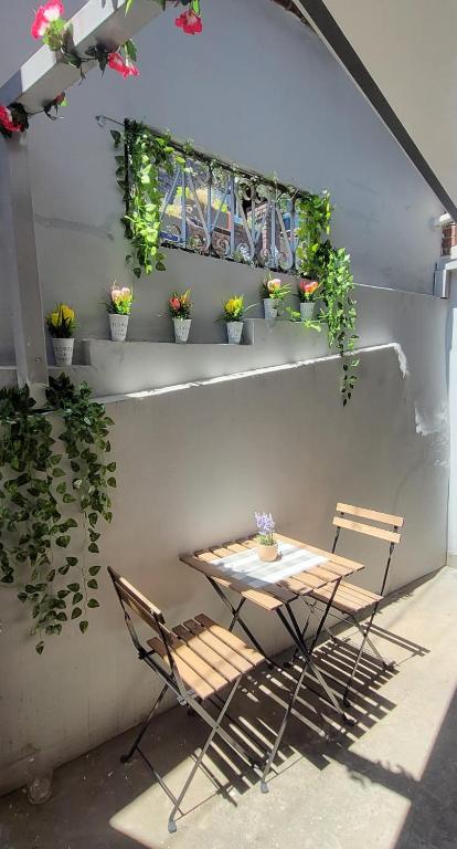 Private Home Newly Renovated #8 with Terrace