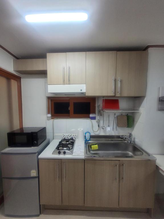 Newly Renovated Cozy Studio #9 in HBC