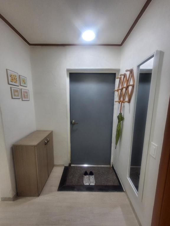 Newly Renovated Cozy Studio #9 in HBC